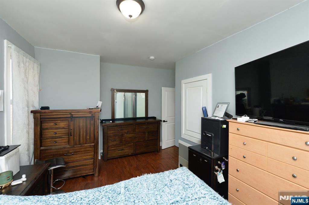 135 Scheerer Avenue Newark, NJ 07112 - Photo 23 of 34