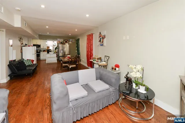 $590,000 | 135 Scheerer Avenue, Newark, NJ 07112