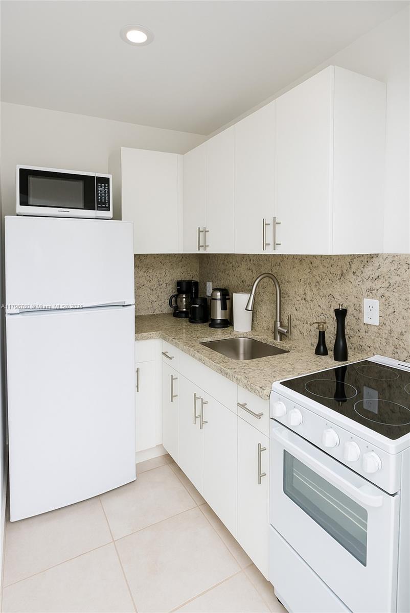 9340 Southwest 24th Street, Unit 2 Miami, FL 33165 - Photo 2 of 6