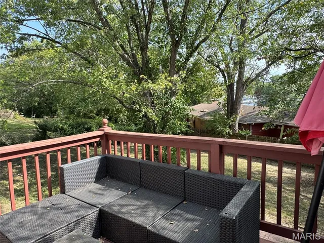 $1,900 | 522 Holland Avenue, Webster Groves, MO 63119