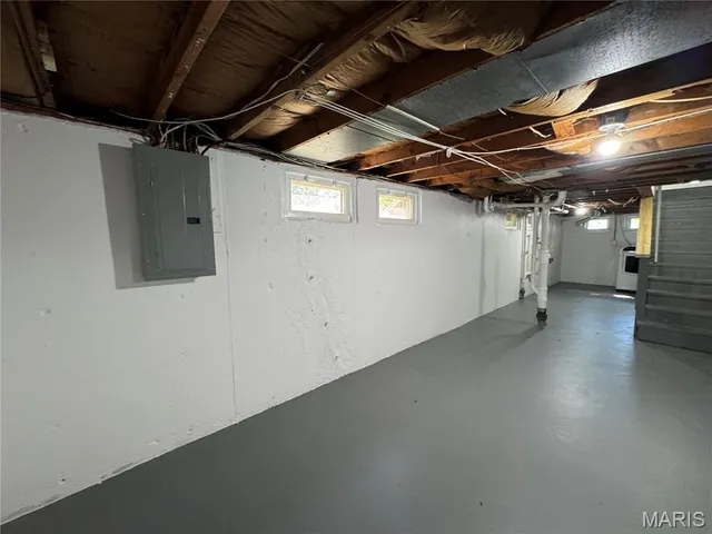 $1,900 | 522 Holland Avenue, Webster Groves, MO 63119