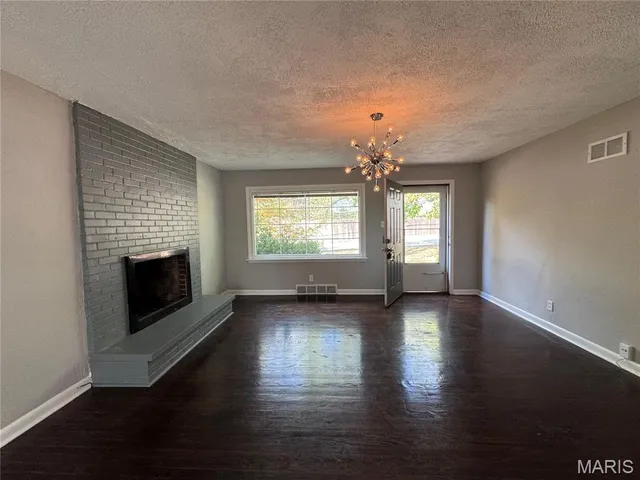 $1,900 | 522 Holland Avenue, Webster Groves, MO 63119