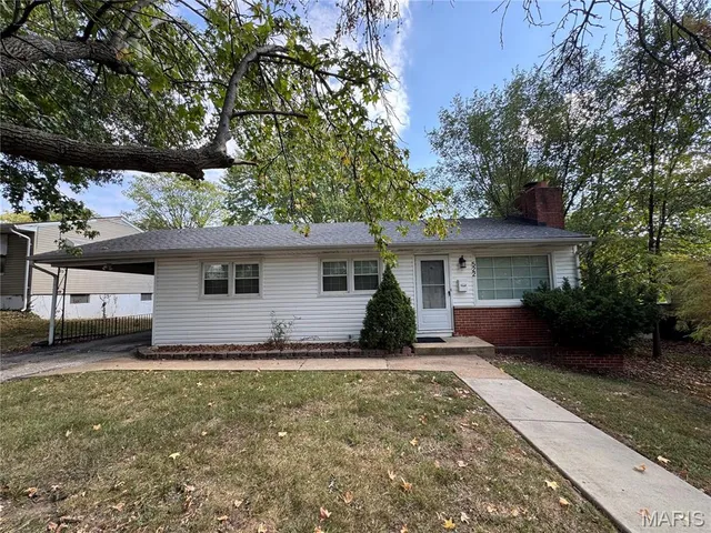 $1,900 | 522 Holland Avenue, Webster Groves, MO 63119