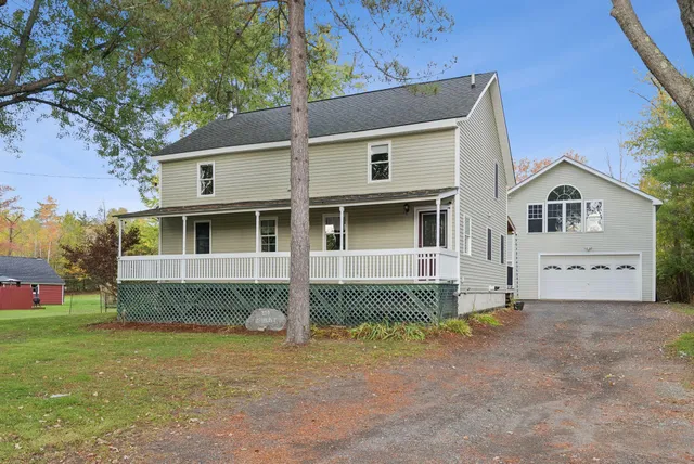 $430,000 | 218 Oak Street, Oakland, ME 04963