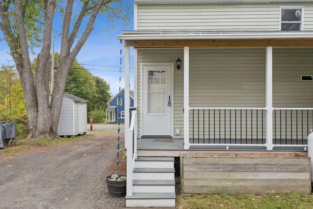 $430,000 | 218 Oak Street, Oakland, ME 04963