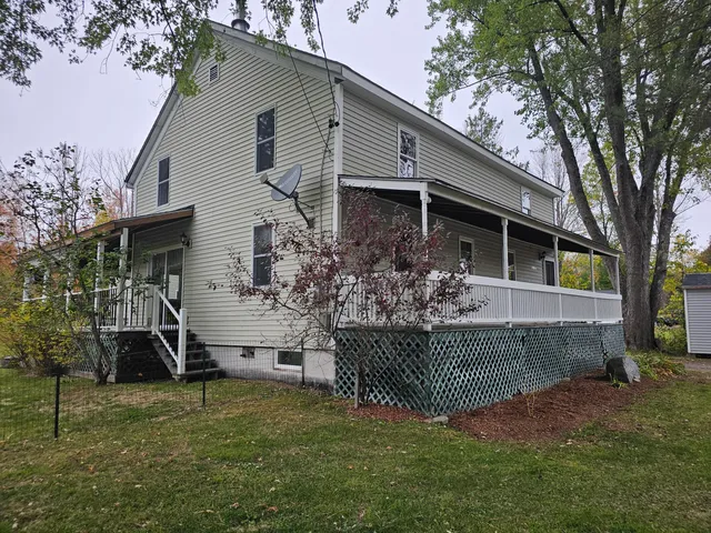 $430,000 | 218 Oak Street, Oakland, ME 04963