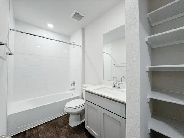 $1,895 | 204 Addison Place, Lockhart, TX 78644