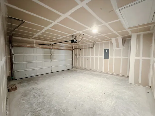 $1,895 | 204 Addison Place, Lockhart, TX 78644