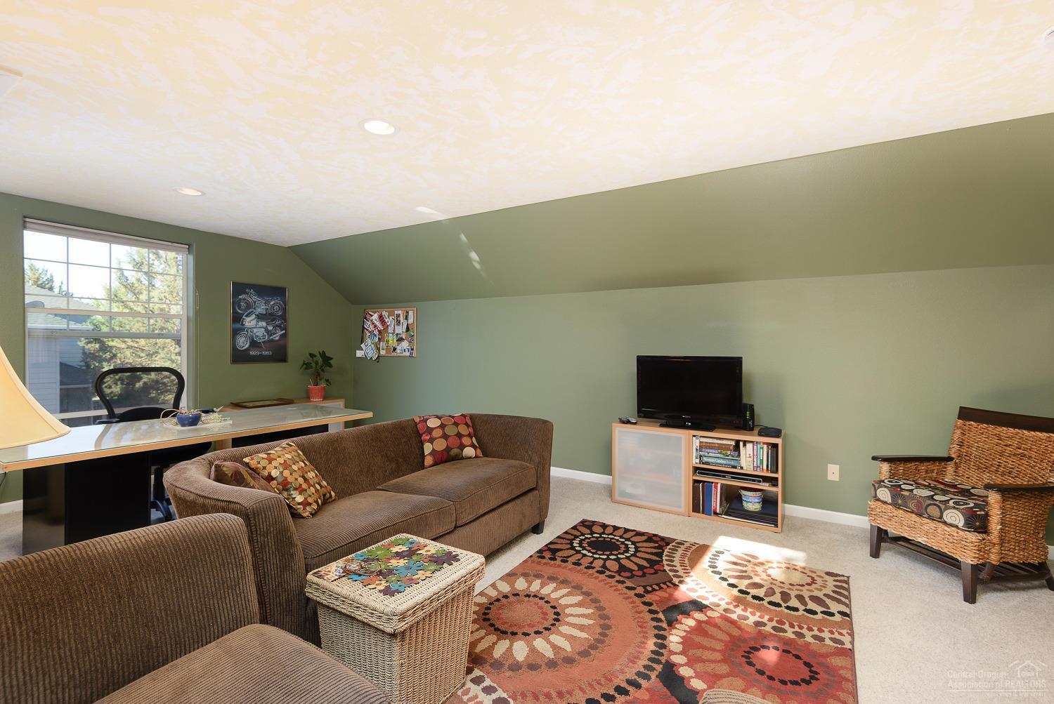 62741 Larkview Road Bend, OR 97701 - Photo 14 of 24 Additional Photo