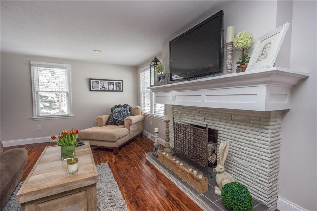 252 Center Grange Road Aliquippa, PA 15001 - Photo 3 of 22 Gallery Image 3