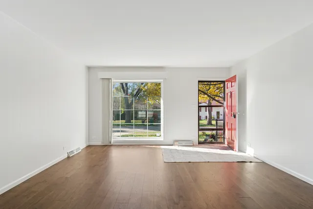 $375,000 | 36 Crestview Terrace, Buffalo Grove, IL 60089