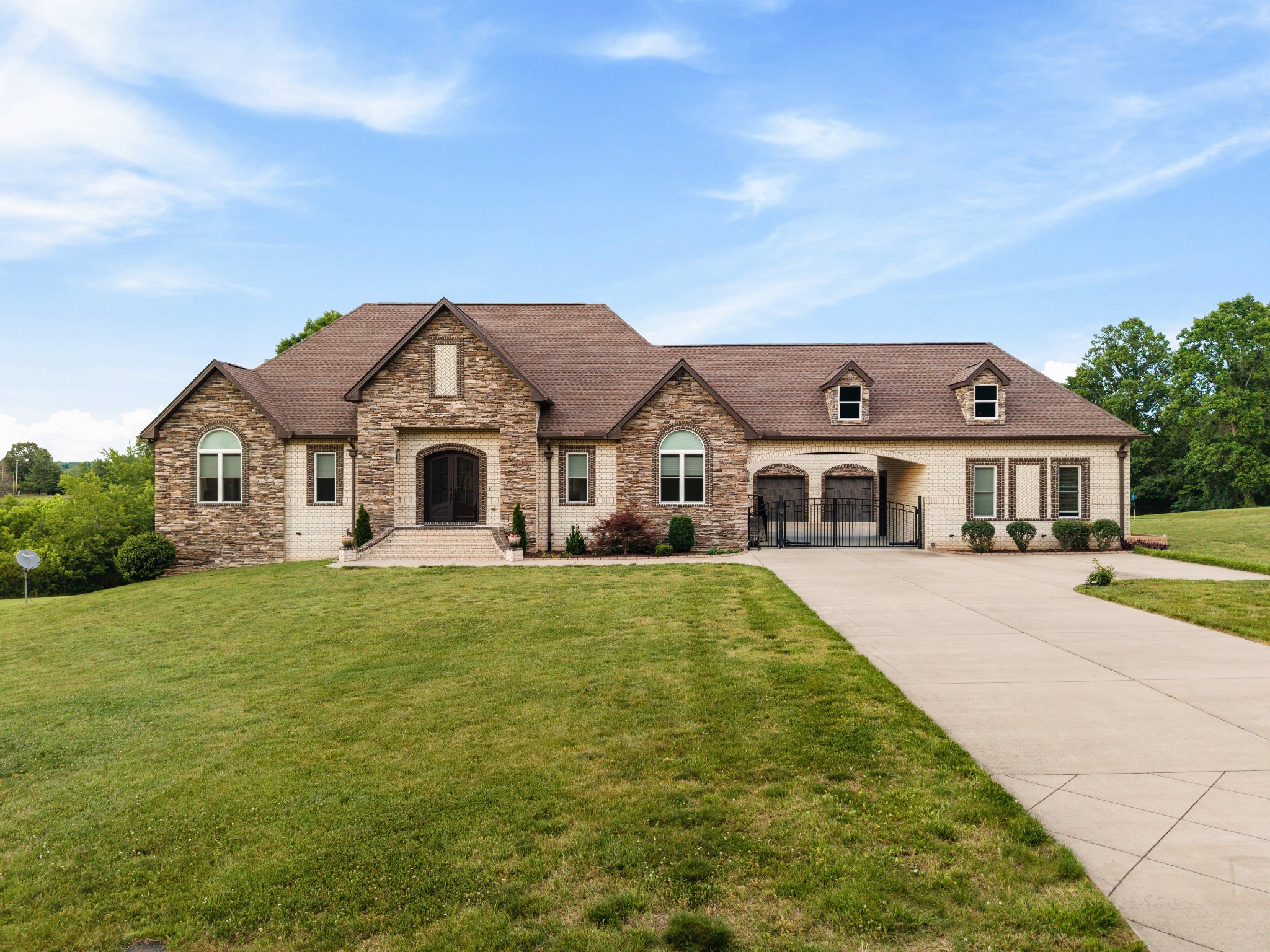 680 Williamson County Line Road Fairview, TN 37062 - Photo 1 of 58 Gallery Image 1