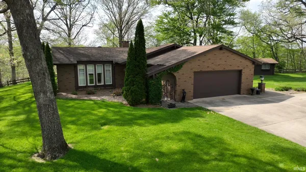 $439,900 | 1828 North Royal Oaks Drive, Monticello, IN 47960