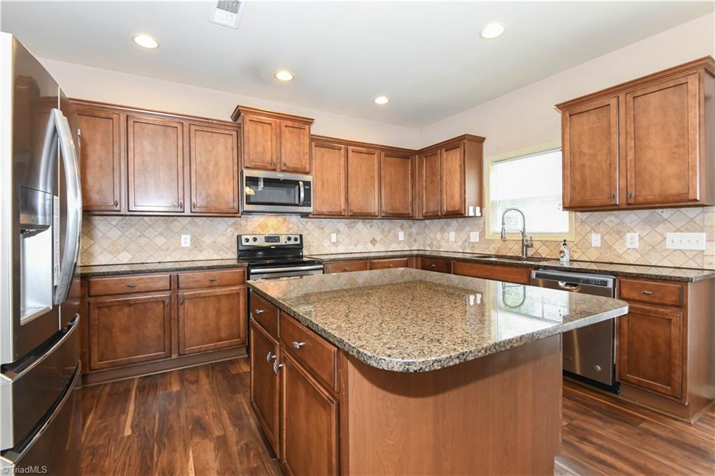 2331 Mill Lane High Point, NC 27265 - Photo 12 of 33