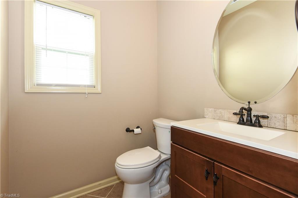 2331 Mill Lane High Point, NC 27265 - Photo 15 of 33