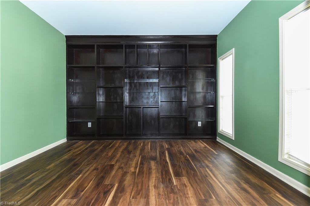 2331 Mill Lane High Point, NC 27265 - Photo 16 of 33