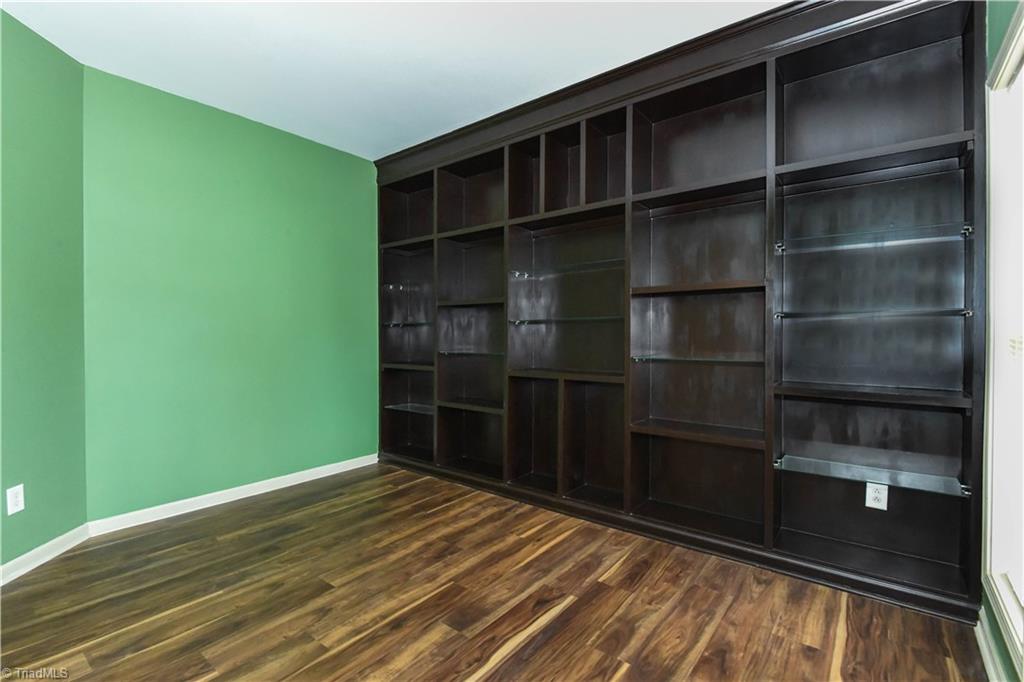 2331 Mill Lane High Point, NC 27265 - Photo 17 of 33