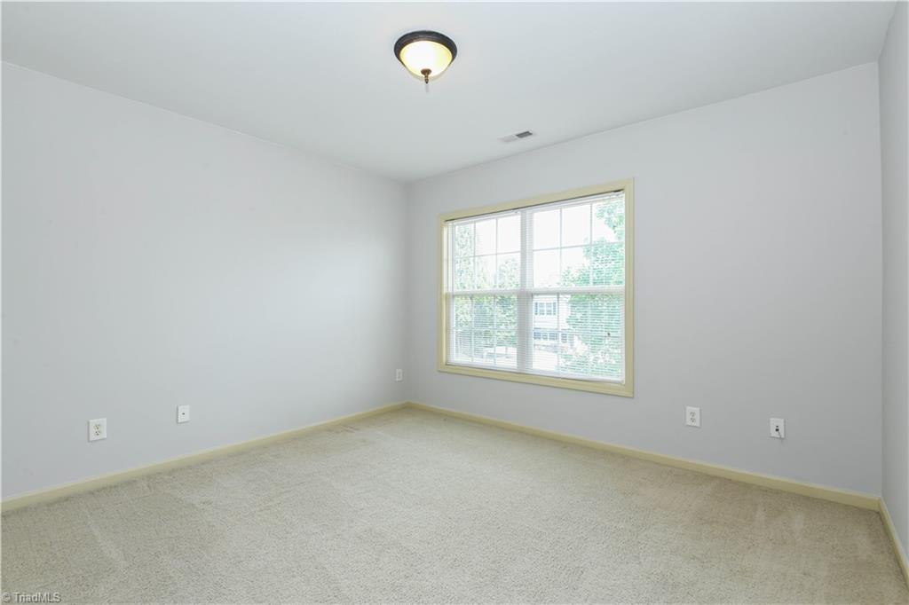 2331 Mill Lane High Point, NC 27265 - Photo 23 of 33