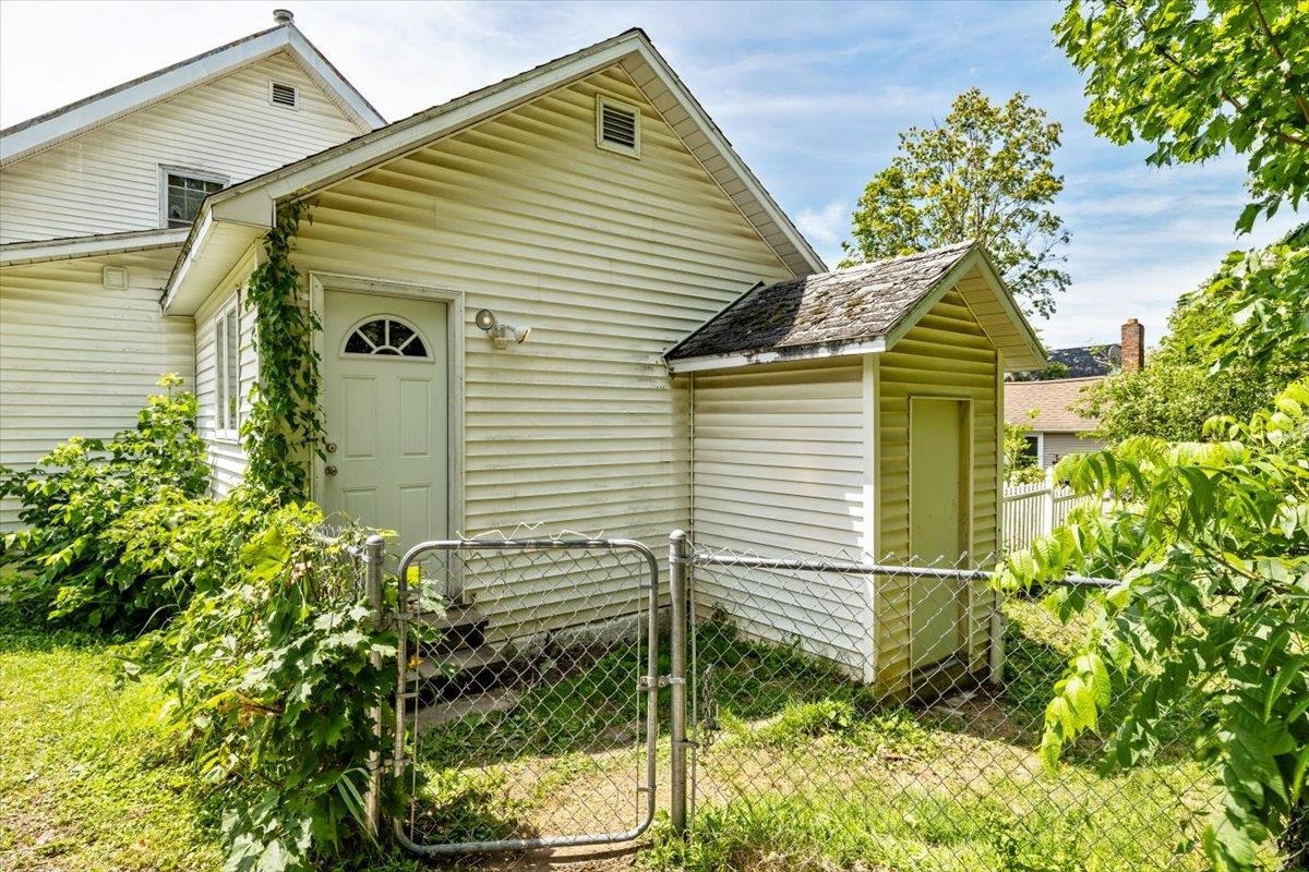 47 Upper Welden Street St. Albans, VT 05478 - Photo 13 of 55