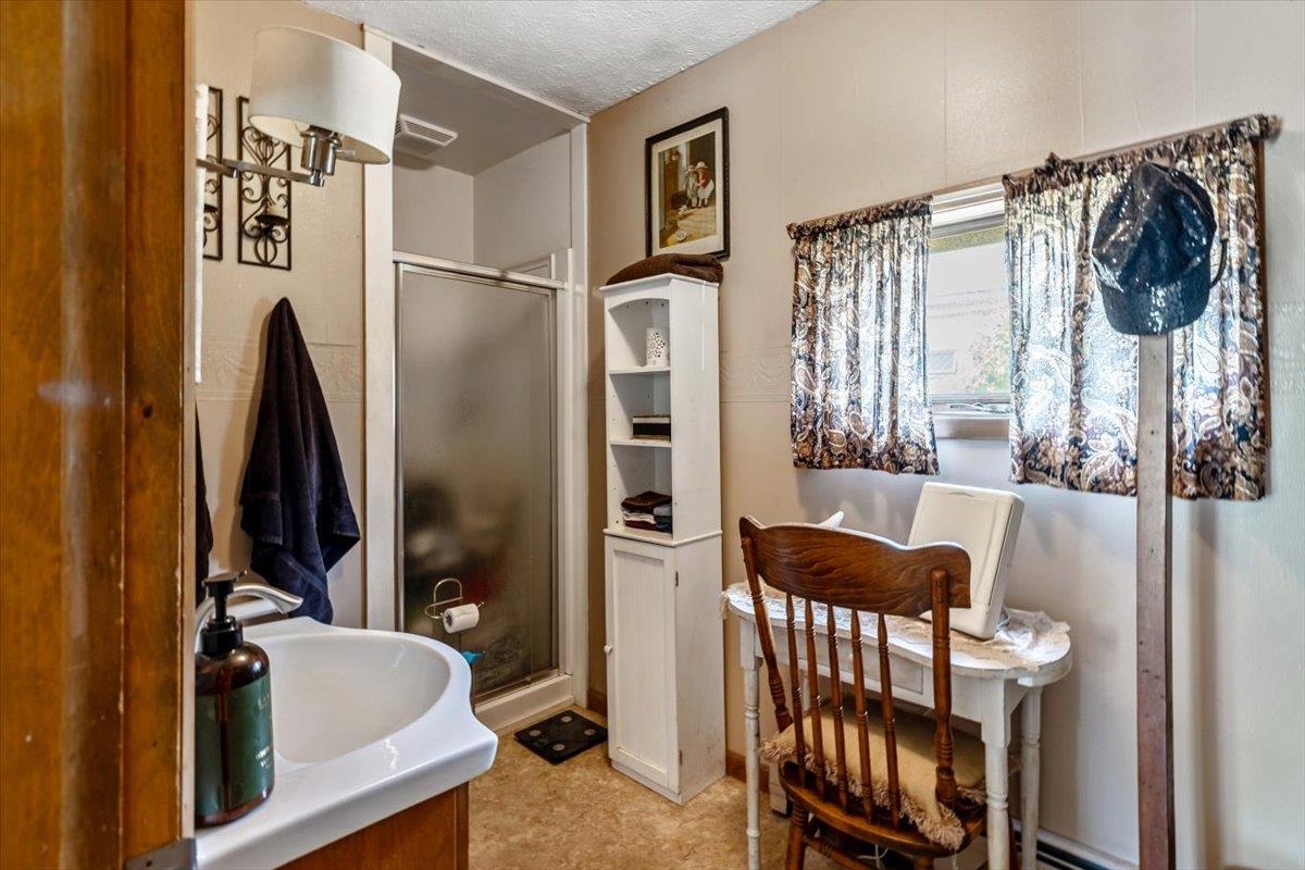 47 Upper Welden Street St. Albans, VT 05478 - Photo 24 of 55