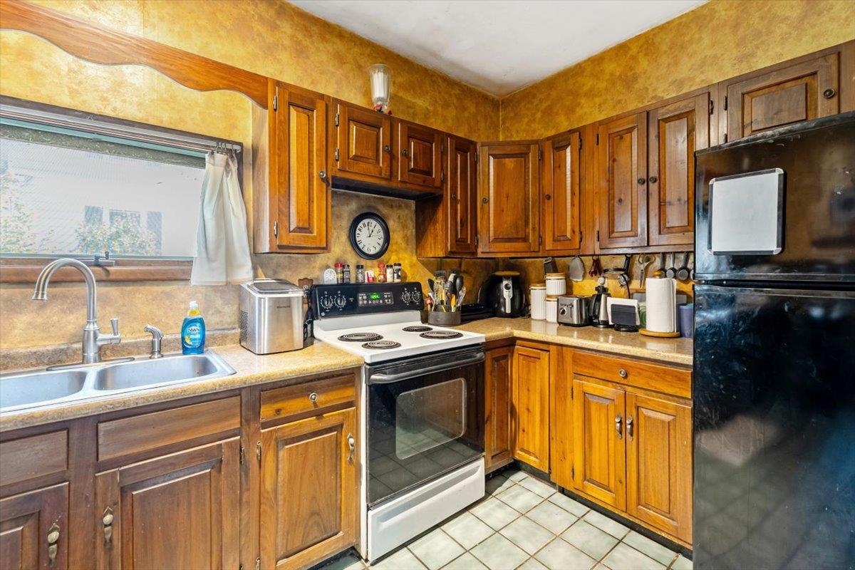 47 Upper Welden Street St. Albans, VT 05478 - Photo 33 of 55