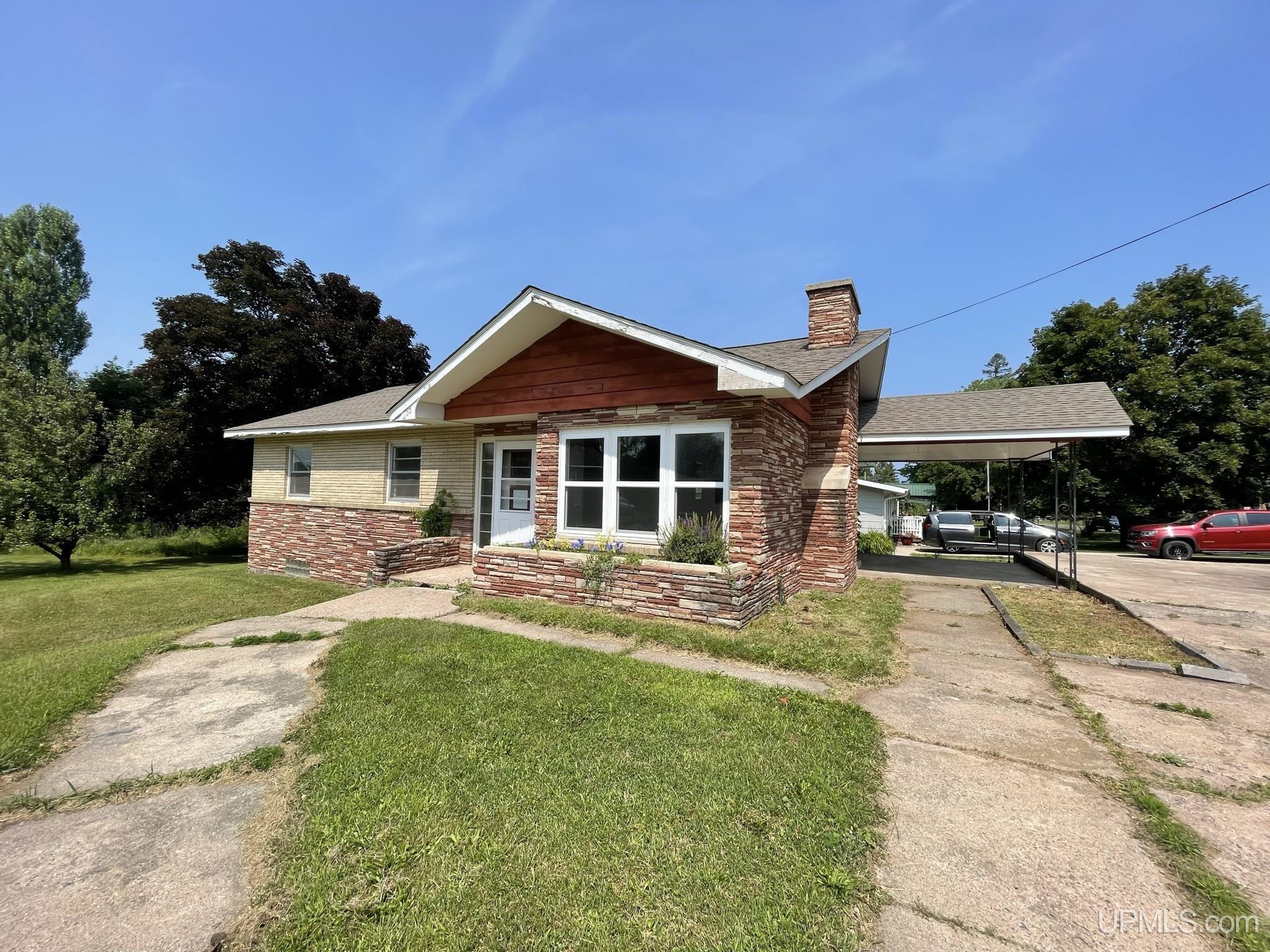 102 West Fall Street L'Anse, MI 49946 - Photo 42 of 43