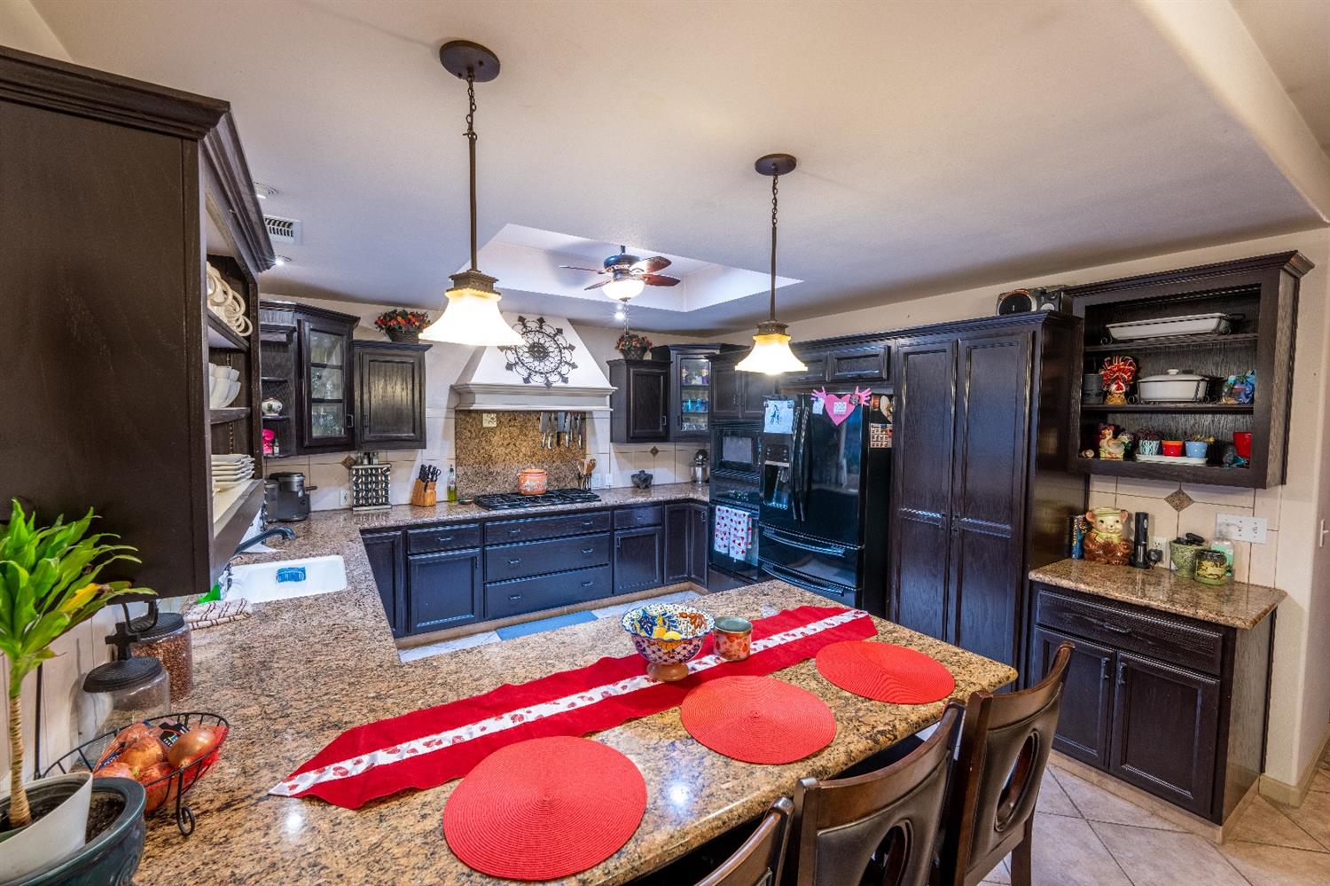 14587 Brookhill Road Madera, CA 93636 - Photo 8 of 40 Gallery Image 8