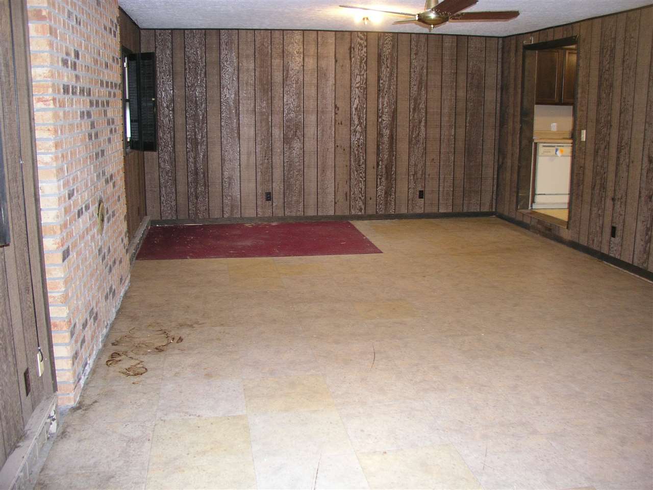 137 Bartlettsville Road Bedford, IN 47421 - Photo 2 of 7 Gallery Image 2