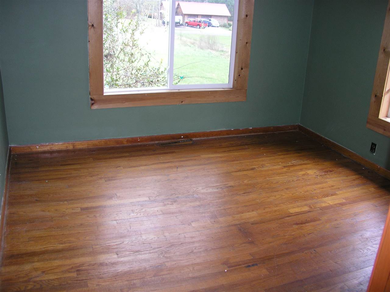137 Bartlettsville Road Bedford, IN 47421 - Photo 5 of 7 Gallery Image 5