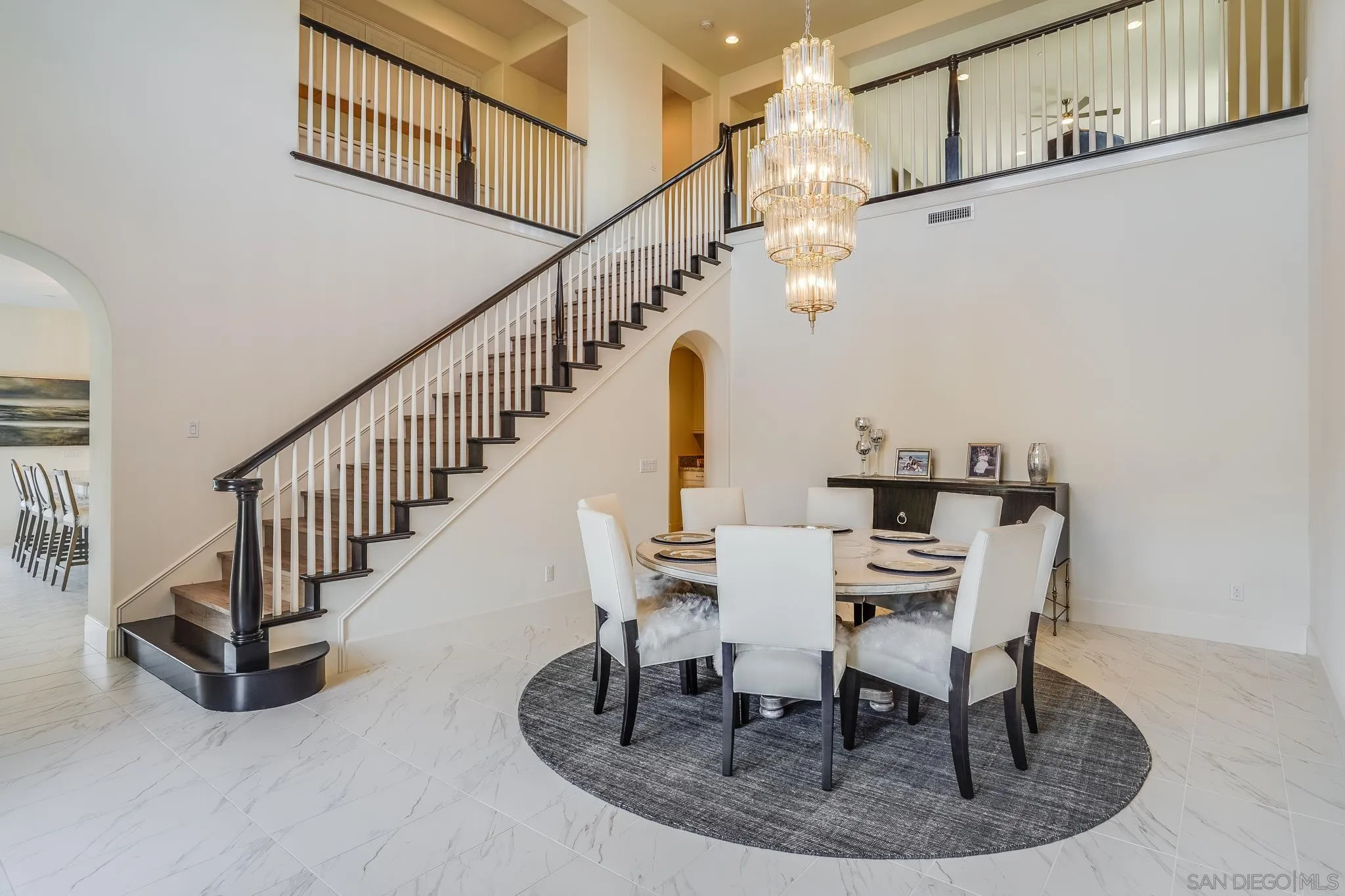 18021 Cerro Del Sol Rancho Santa Fe, CA 92067 - Photo 7 of 32 Gallery Image 7