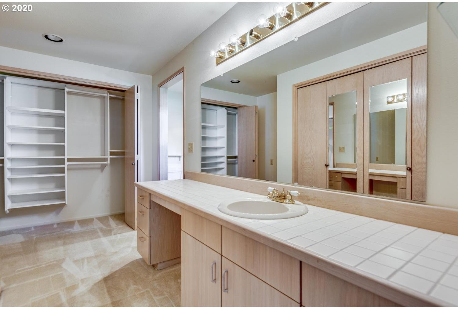 3300 Northeast 164th Street, Unit D3 Ridgefield, WA 98642 - Photo 16 of 32 Attached Bathroom