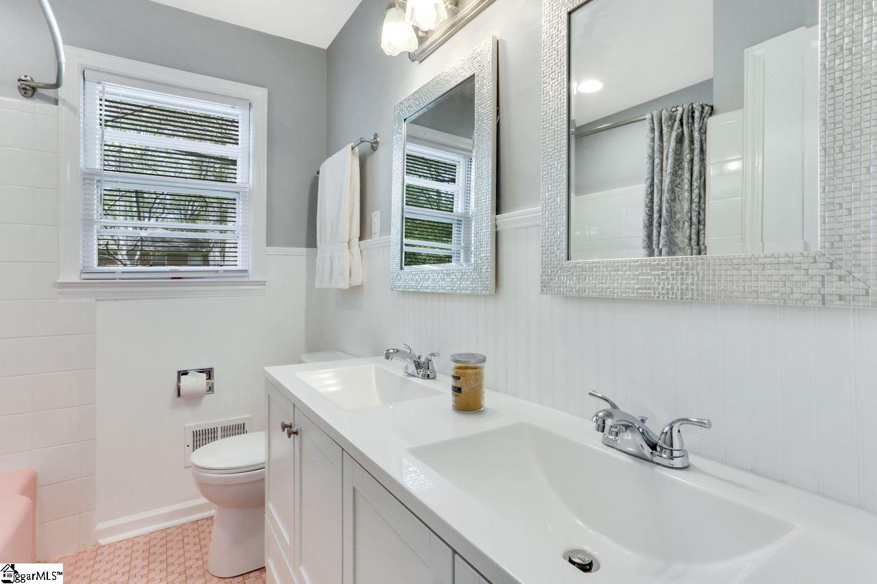 6 Berryhill Road Greenville, SC 29615 - Photo 19 of 36 Gallery Image 19