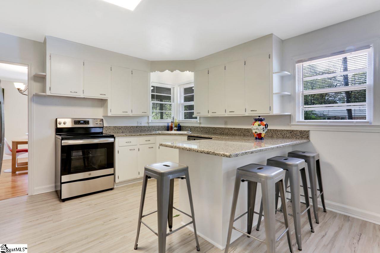 6 Berryhill Road Greenville, SC 29615 - Photo 10 of 36 Gallery Image 10