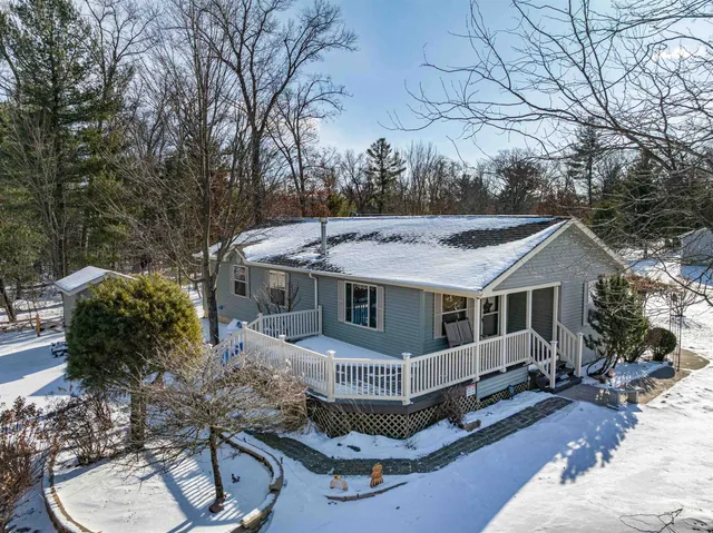 $370,000 | 399 Oakbrook Drive, Wisconsin Dells, WI 53965