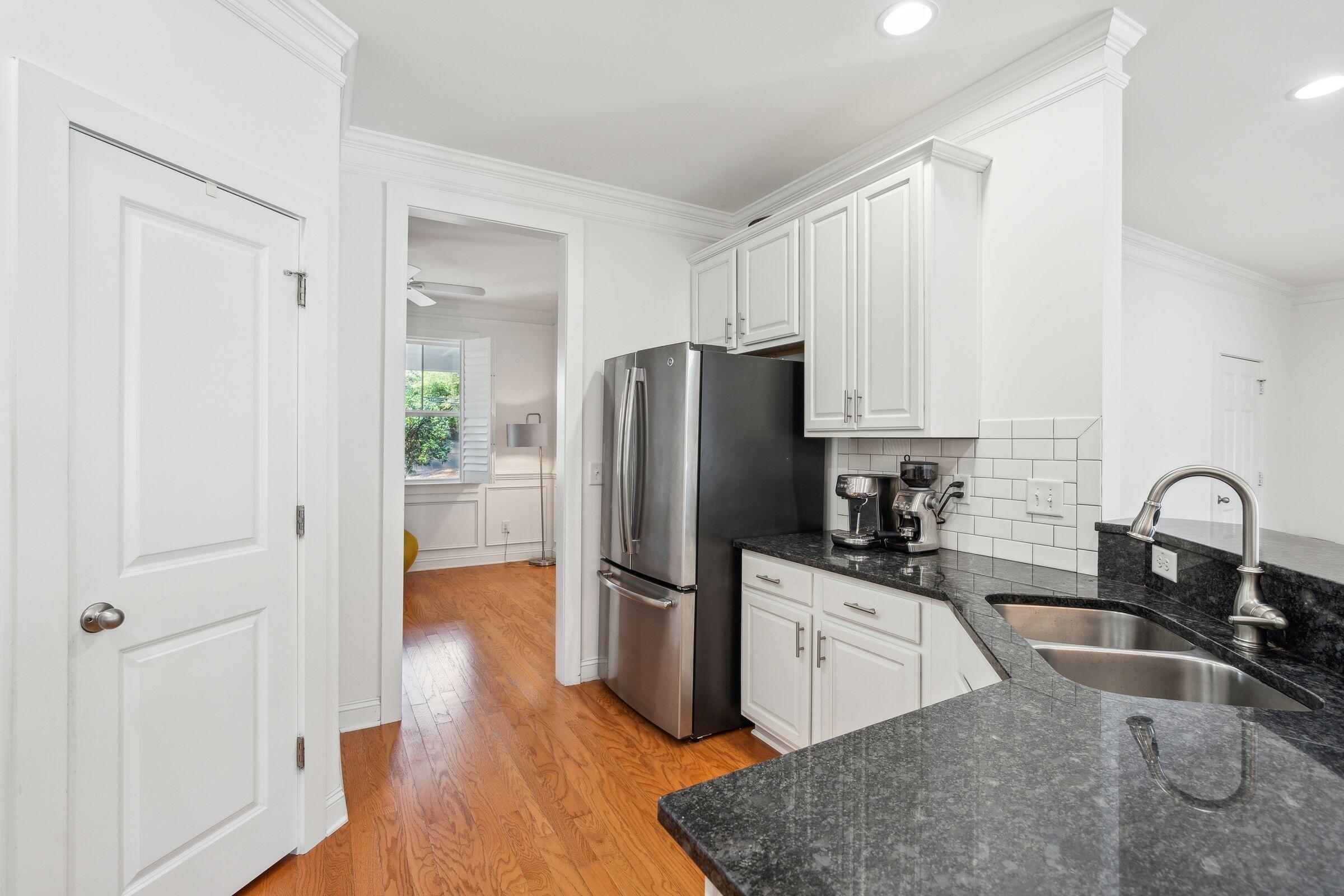 716 Muirhead Road Mount Pleasant, SC 29464 - Photo 9 of 67 10_716MuirheadRd-KeenEyeMarketing-010