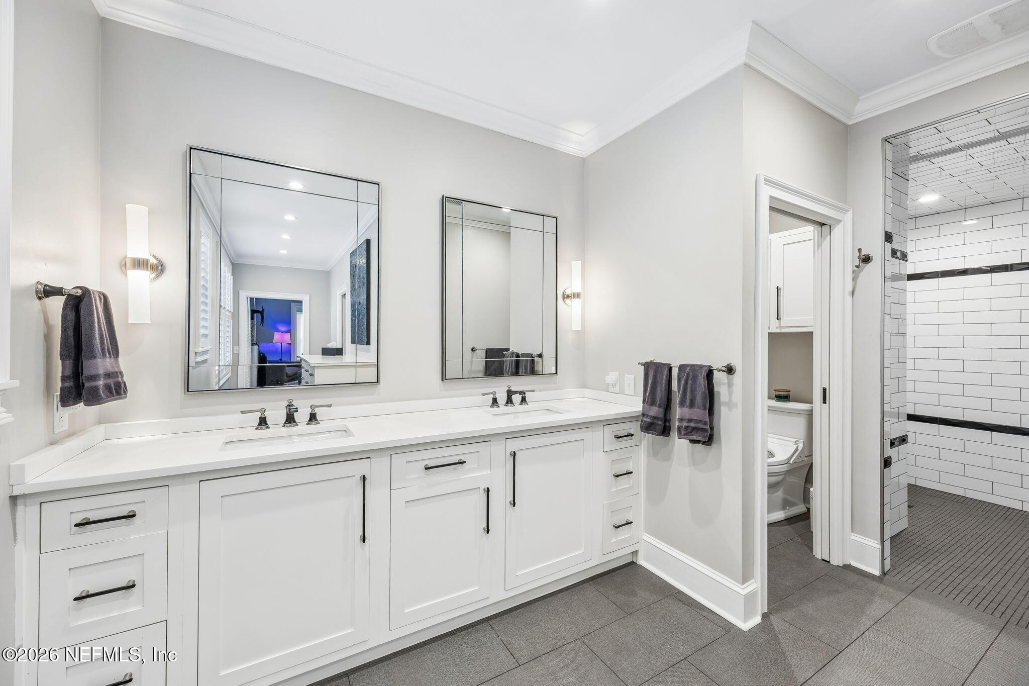 1676 River Road Jacksonville, FL 32207 - Photo 29 of 60 Primary Bathroom