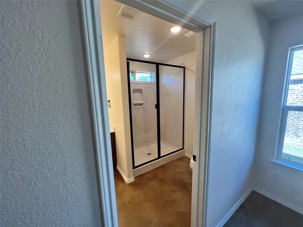 $2,100 | 1012 Damascus Drive, Belton, TX 76513