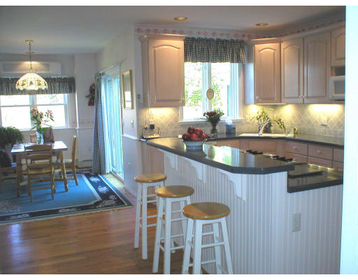 281 Harvard Road Bolton, MA 01740 - Photo 3 of 16 Gallery Image 3