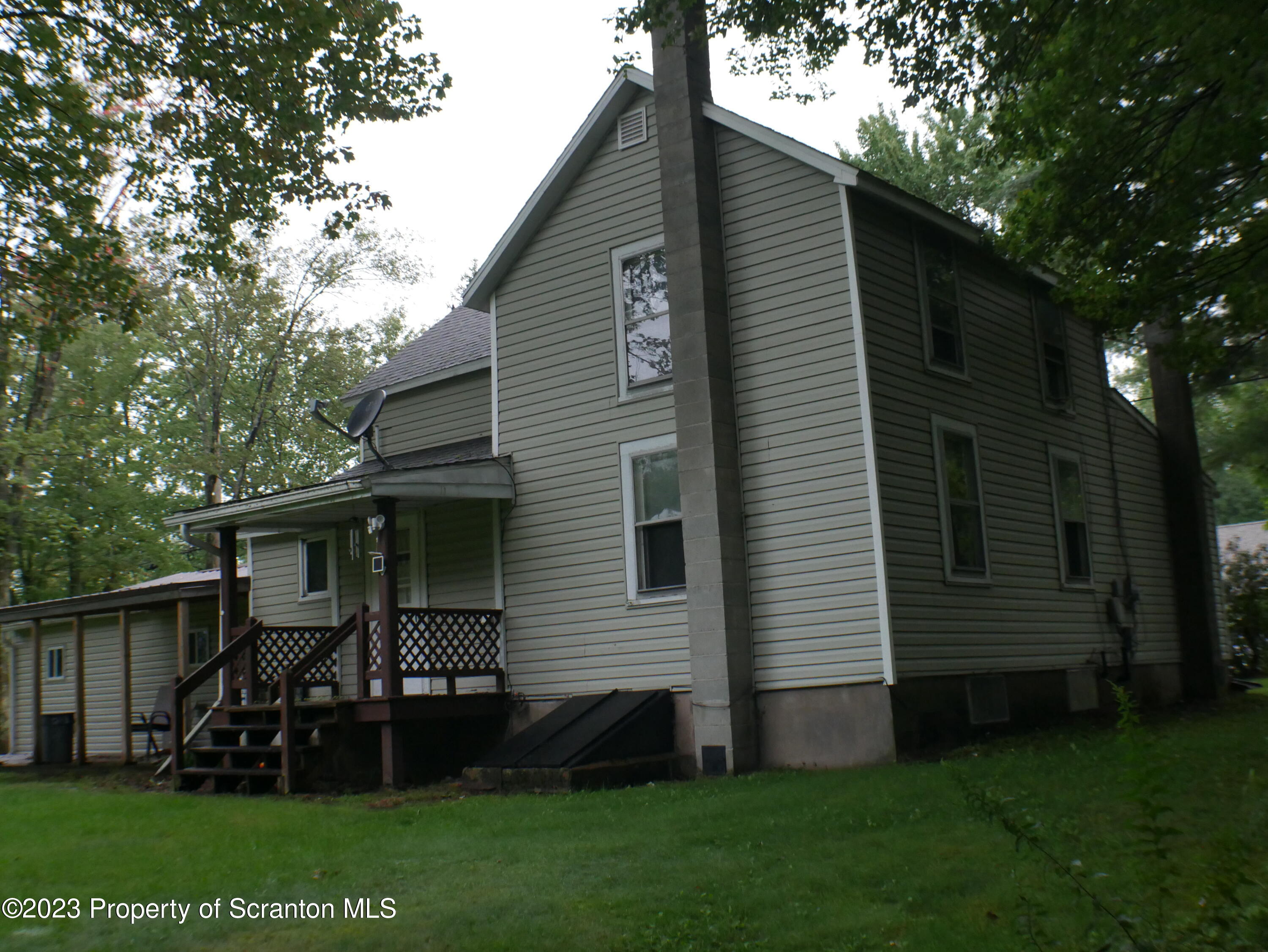 178 Pierce Road Carbondale, PA 18407 - Photo 21 of 30 Back/Side