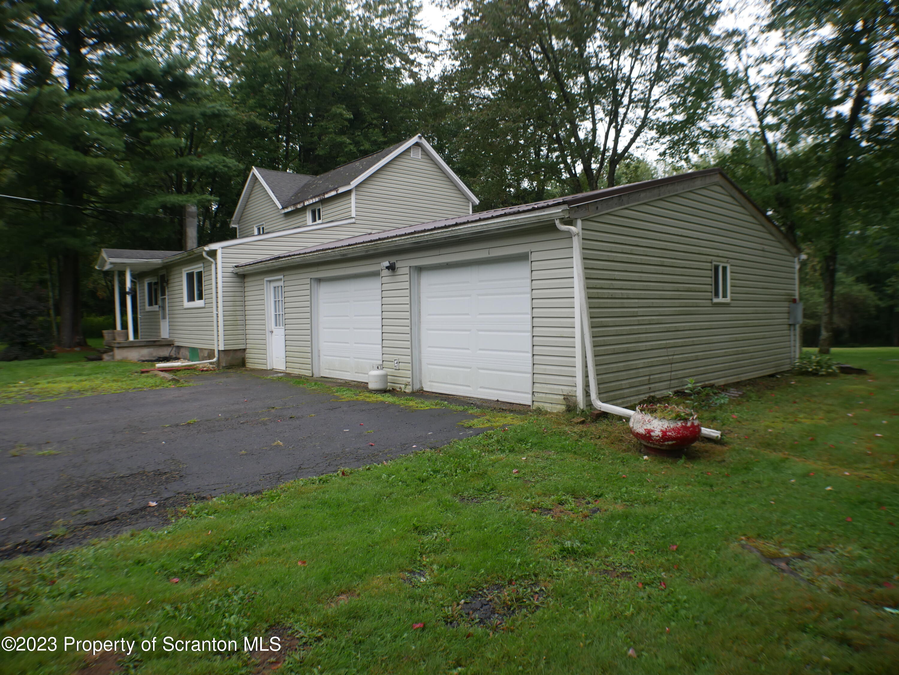 178 Pierce Road Carbondale, PA 18407 - Photo 26 of 30 Front