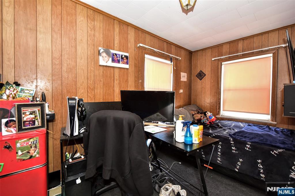 142 South Main Street Hackensack, NJ 07601 - Photo 13 of 33 a living room with furniture and a window