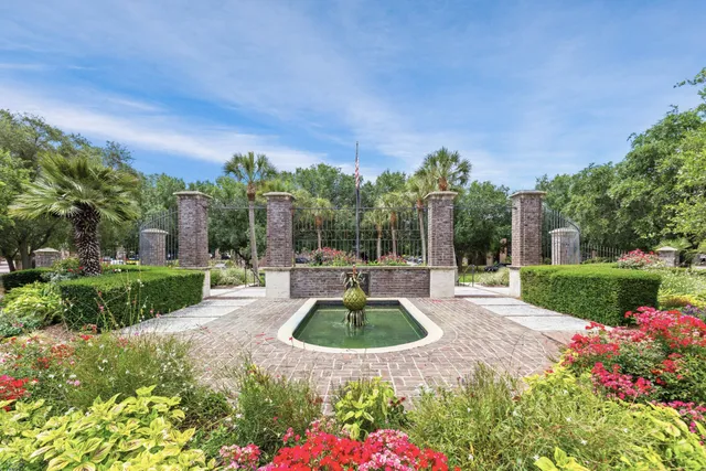 $8,250,000 | 332 Bayley Road, Daniel Island, SC 29492