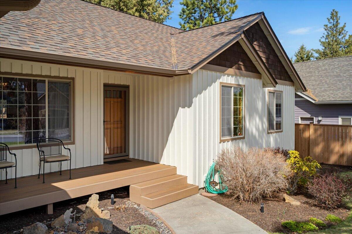61213 Ridgewater Loop Bend, OR 97702 - Photo 25 of 60 16-Exterior