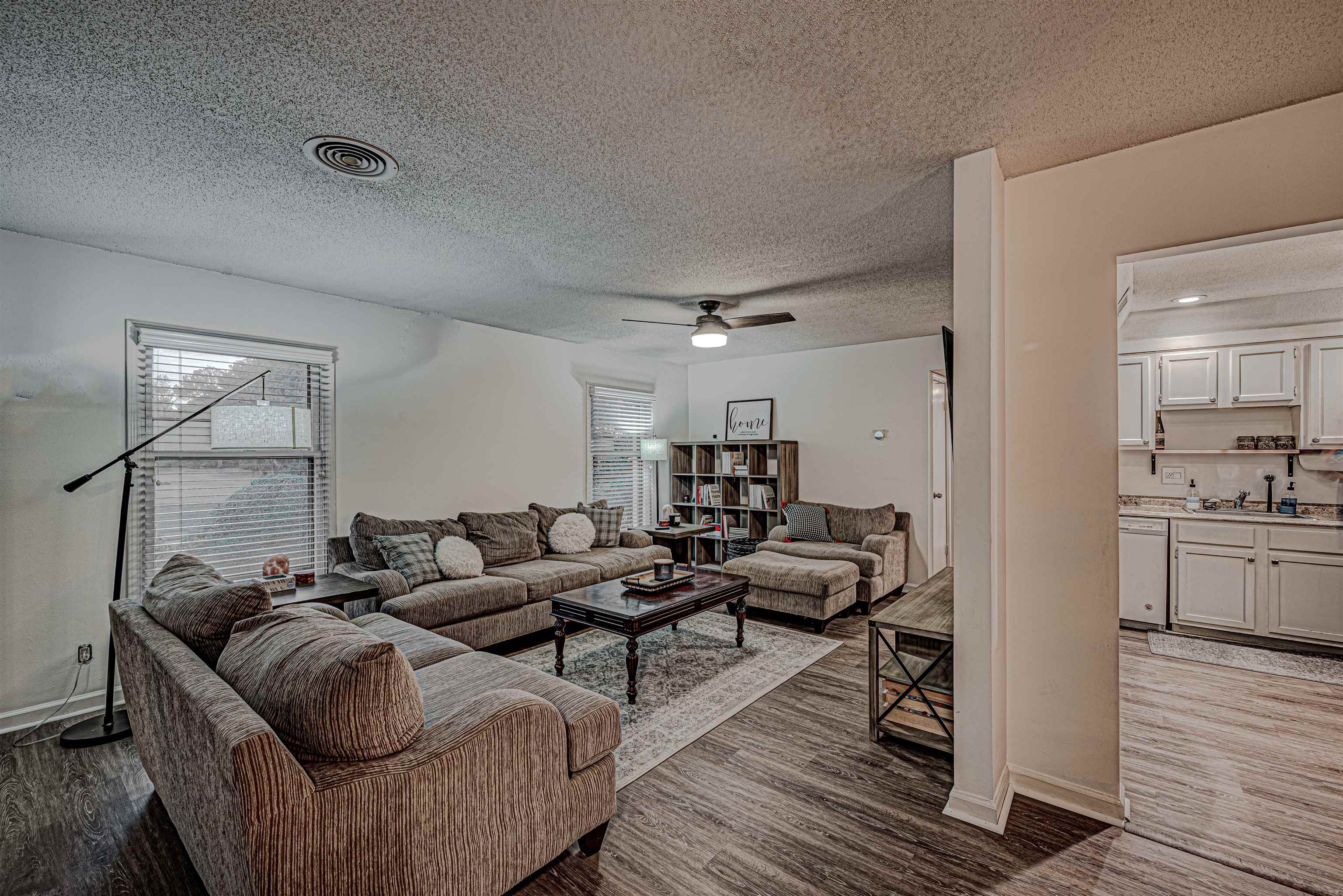 1246 Lynnfield Road, Unit 2 Memphis, TN 38119 - Photo 4 of 20 Gallery Image 4