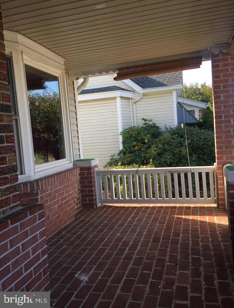 116 Devonshire Road Hagerstown, MD 21740 - Photo 3 of 36