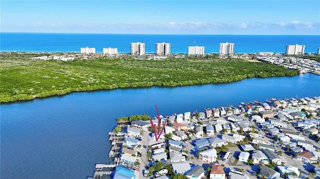 $229,000 | 462 Nettles Boulevard, Jensen Beach, FL 34957