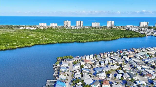 $229,000 | 462 Nettles Boulevard, Jensen Beach, FL 34957