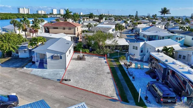 $229,000 | 462 Nettles Boulevard, Jensen Beach, FL 34957