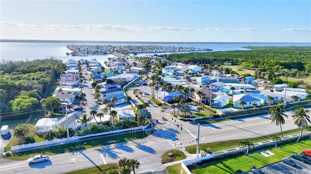 $229,000 | 462 Nettles Boulevard, Jensen Beach, FL 34957