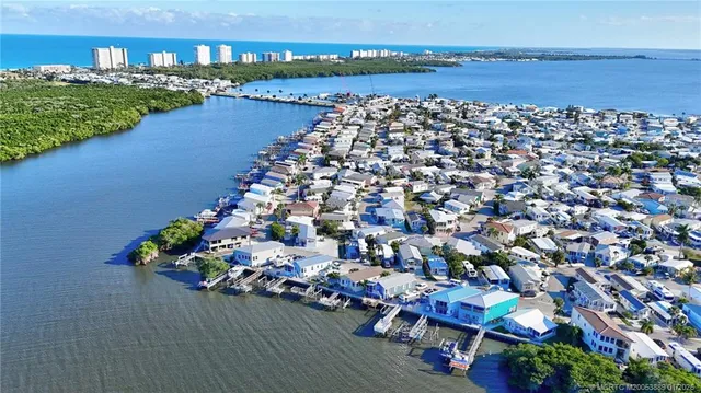 $229,000 | 462 Nettles Boulevard, Jensen Beach, FL 34957